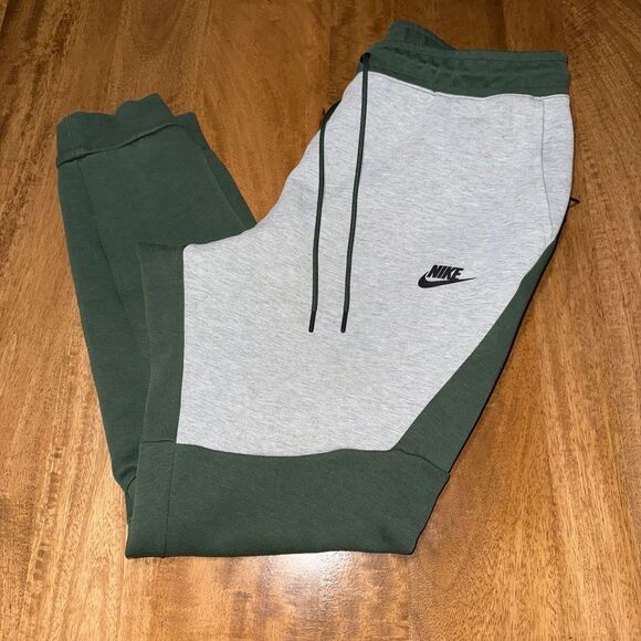 Nike Tech Fleece Joggers Green Gray Men’s Large 805162-337 - Picture 1 of 10